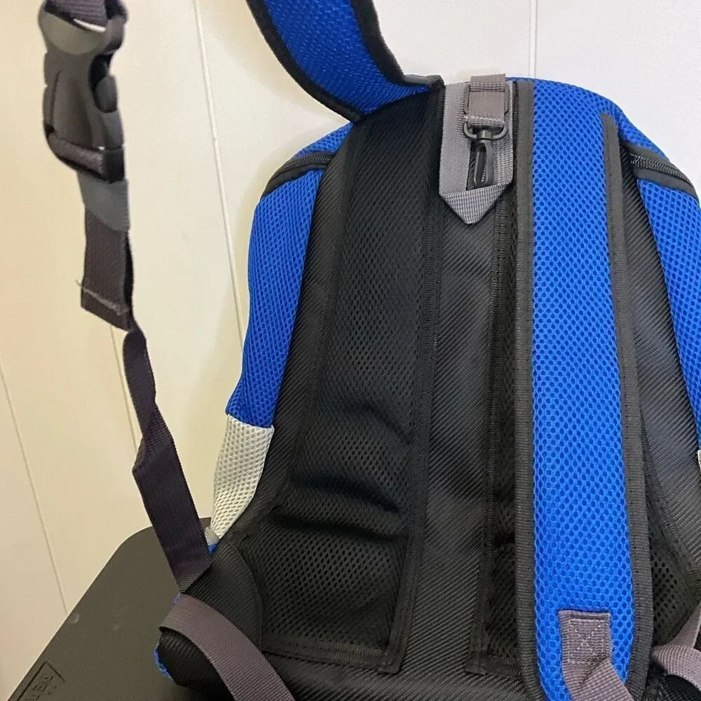 Brand New Wuffles Animal Dog Cat Backpack Black Blue Safety Belt Carrier